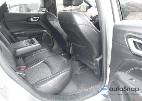 2023 Jeep Compass Altitude 4X4 z USA, uszkodzony, nr VIN 3C4NJDBN8PT508006